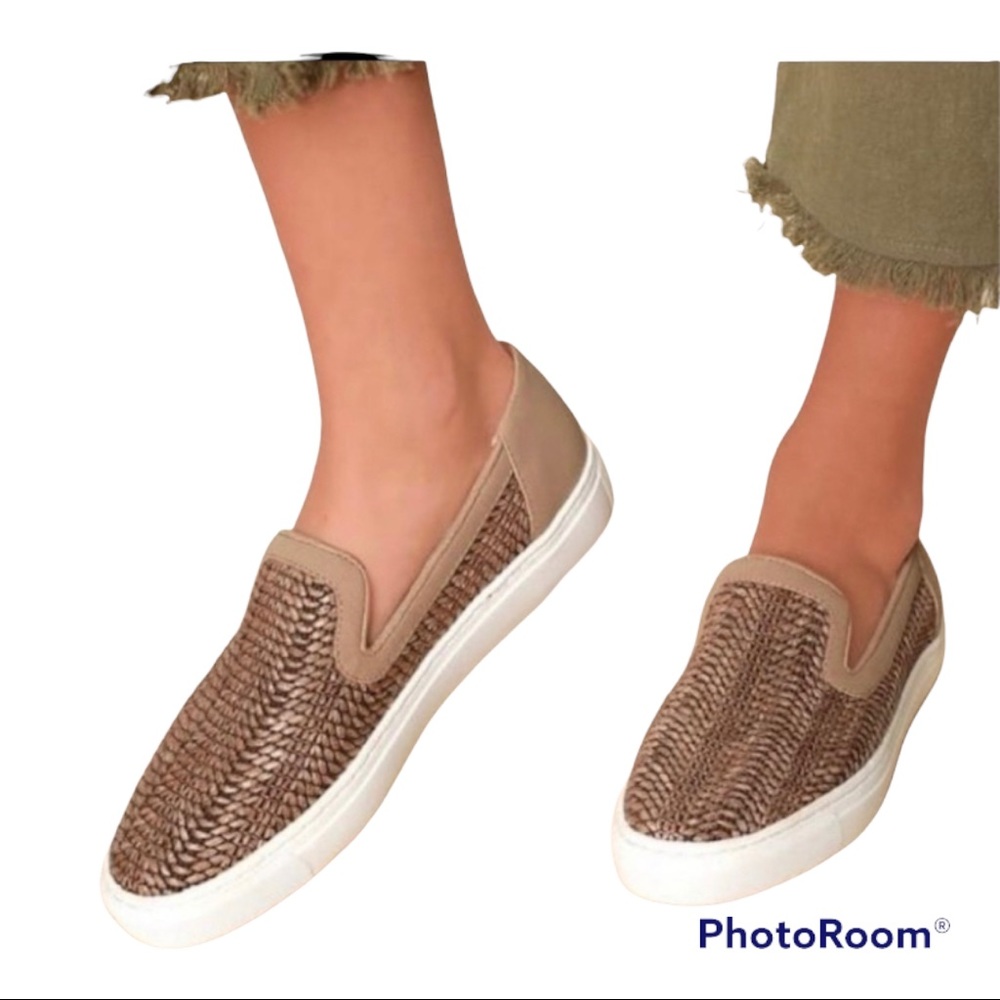 NWOB Steve Madden Beige Slip On Sneakers Katia Style Size 8 1/2